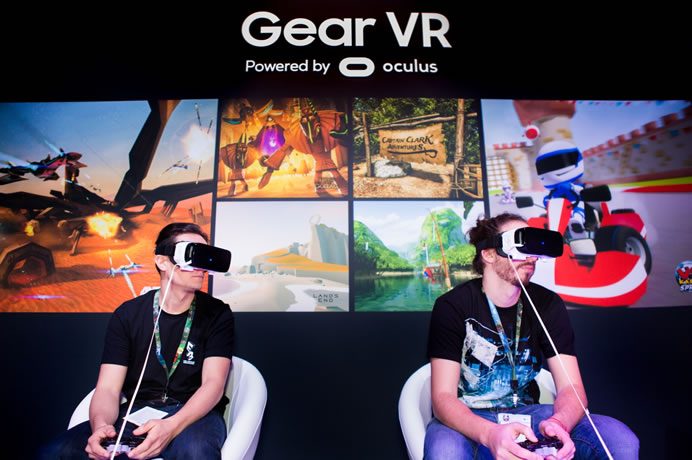 Gear-VR-Gaming_E3-2016_01